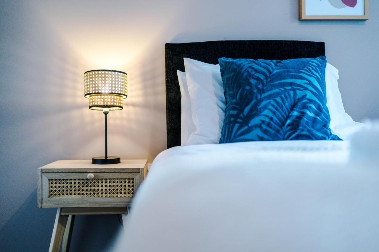 Stunning 2 Bed Apt By Greenstay Serviced Accommodation - Located In Formby Village - Perfect For Short & Long Stays - Couples, Friends & Families & Business Travellers All Welcome - Dog Friendly - 7 Exterior foto